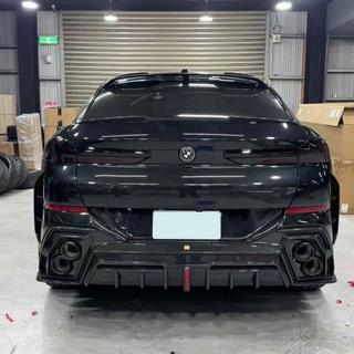 Body kit Carbon LMC (2023-) foto 4