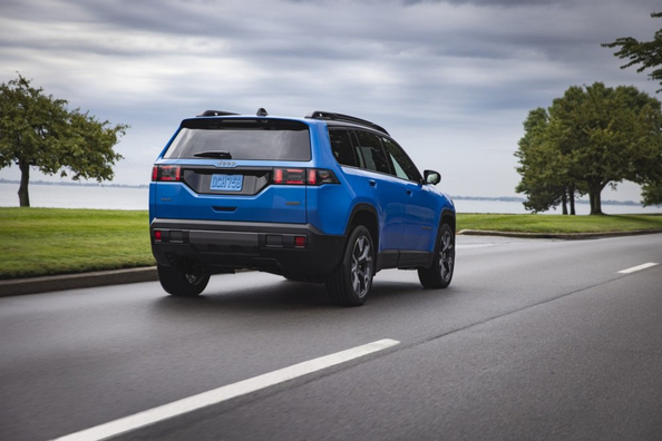 Recenzie Jeep Cherokee 2025 Sixth Incarnation: Întoarcerea unei legende Fotografie 3
