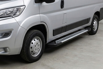 Peugeot Boxer 2006-2025 Praguri Laterale Line (2 buc, Aluminiu) foto 1