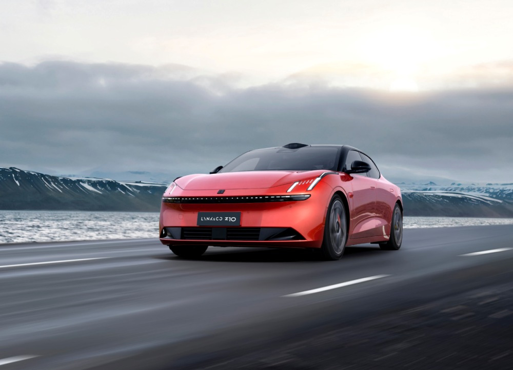 Recenzie Lynk & Co Z10: Un flagship tehnologic cu spirit Gran Turismo