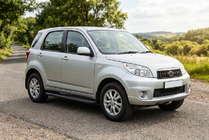 Daihatsu Terios 2006-2017 Praguri Laterale Bosphorus Black (2 buc, Aluminiu) foto 1
