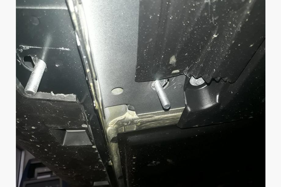 Ford Kuga/Escape 2013-2019 Praguri Laterale Duru (2 buc, Aluminiu) Cu ornament negru pe usi Foto 6