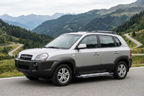 Hyundai Tucson JM 2004- Praguri Laterale Rainbow (2 buc, Aluminiu) foto 1