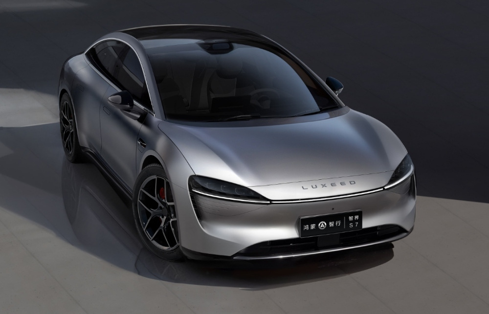 Recenzie Luxeed S7: Sedan electric premium