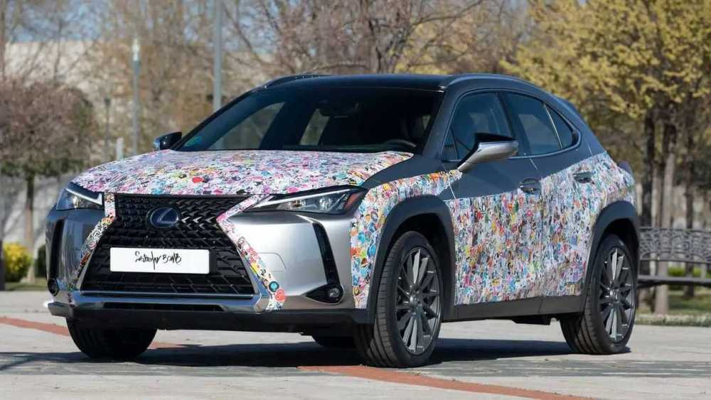 Bombardament cu autocolante auto: avantaje și dezavantaje