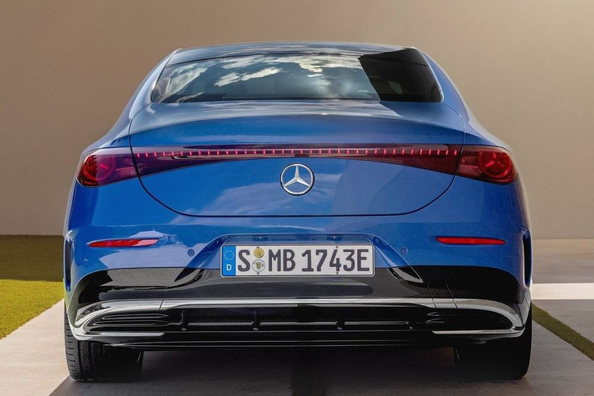 Prezentare Mercedes-Benz CLA EQ 2025 Sedan: Compact electric premium Fotografie 3
