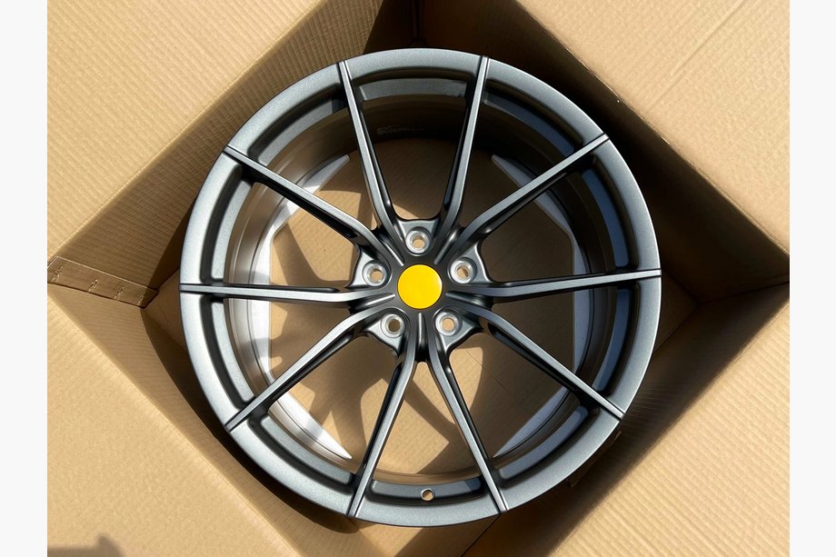 Ferrari 488 GTB 2015-2019 Jante forjate OEM R20 V1 (set 4 buc) Foto 1