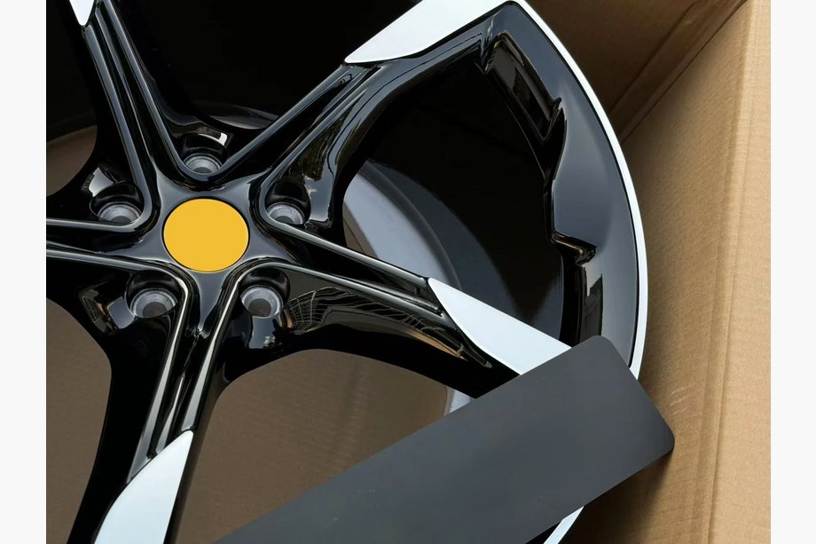 Ferrari 488 GTB 2015-2019 Jante forjate OEM R21 (set 4 buc) Foto 9