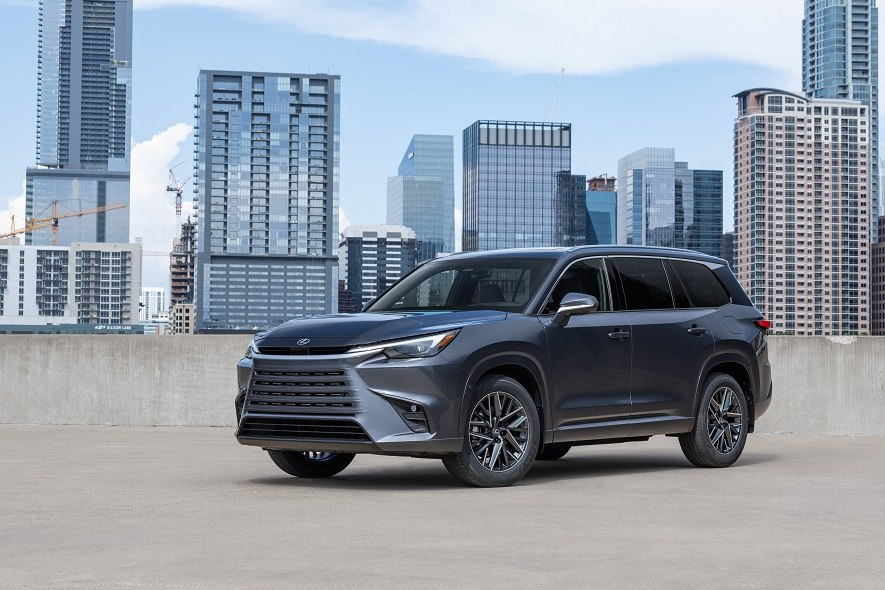 Review Lexus TX: Specificatii, Versiuni si Foto