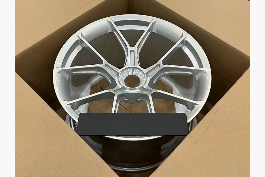 Porsche 911 (992) 2018– Jante forjate OEM R21 V1 (Set 4 buc) Foto 3
