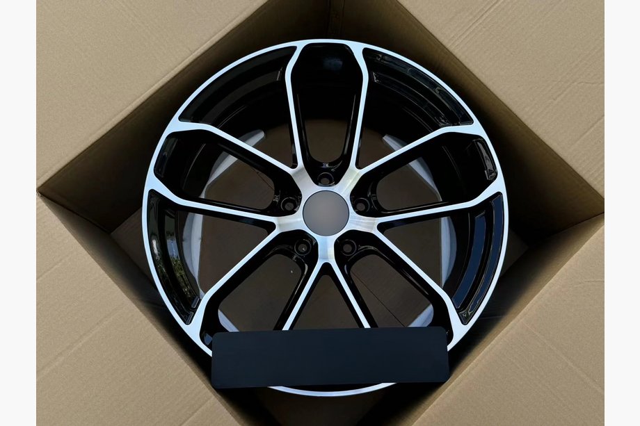 Porsche Cayenne 2018- Jante forjate OEM R21 V2 (set 4 buc) Image