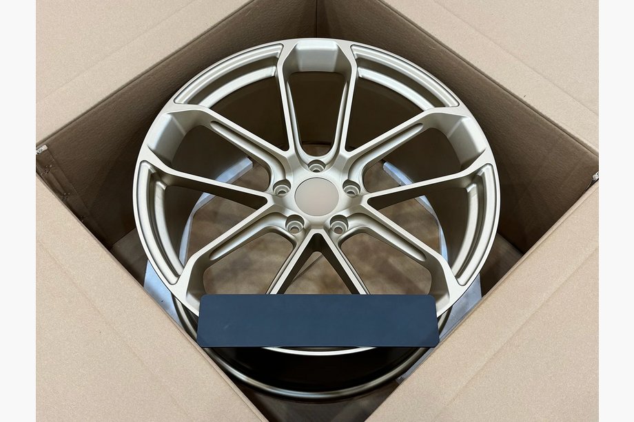 Porsche Cayenne 2018- Jante forjate OEM R22 V6 (set 4 buc) Foto 3