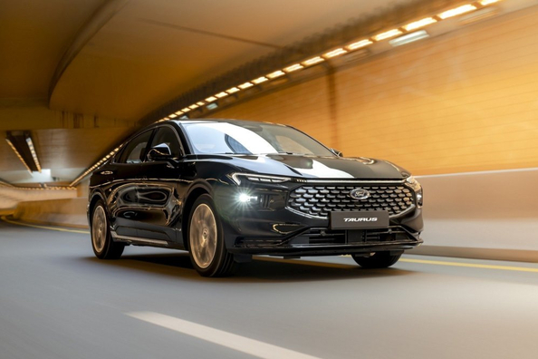Ford Taurus a opta generatie: Prezentare sedan confortabil Fotografie 3