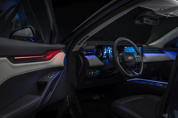 Ford Taurus a opta generatie: Prezentare sedan confortabil Fotografie 6
