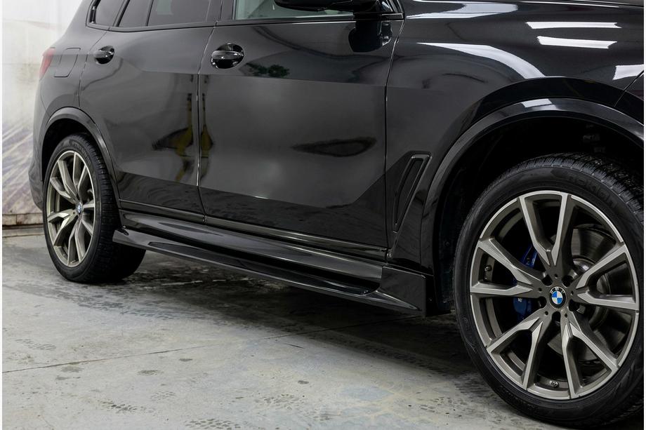BMW X7 G07 2019- Praguri Laterale Paradigm Black Knight V3 Foto 1