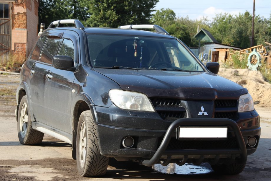 Mitsubishi Outlander 2001-2006 Bullbar WT003 Negru Inox Image