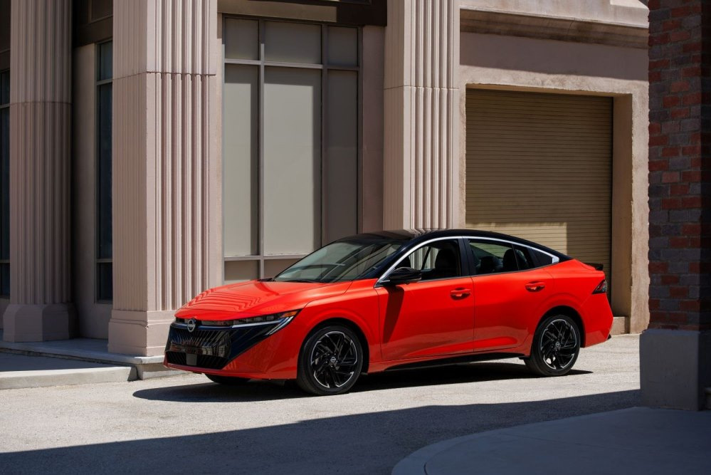 Nissan Sentra 2026: Prezentare, specificatii tehnice si fotografii