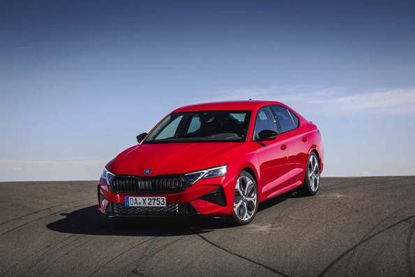 Review al liftbackului dinamic Skoda Octavia RS IV