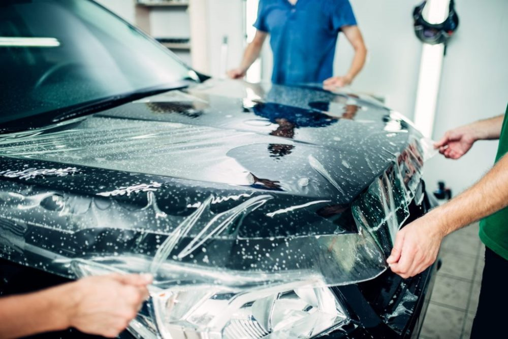 Folie de protectie auto: cand merita aplicata?
