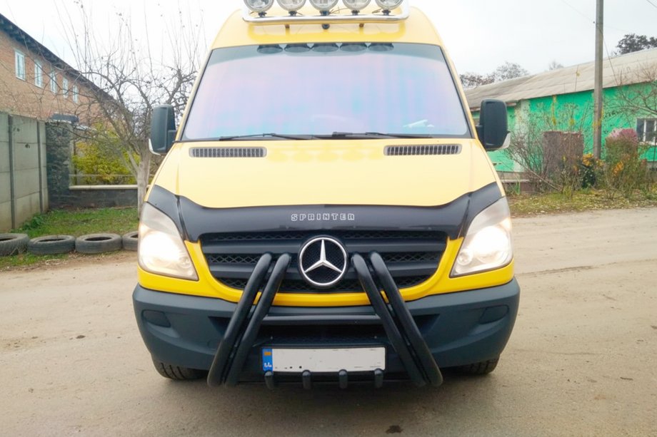 Mercedes Sprinter W906 2006–2018 Bull Bar F1-01 Negru (2013-2018, Otel Inoxidabil) Foto 4