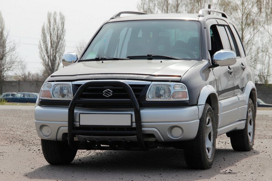 Suzuki Vitara 1998-2006 Bullbar QT007 Negru (Otel Inoxidabil) Image