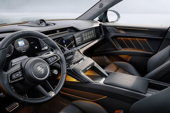 Prezentare Porsche Cayenne Electric 2026: SUV electric cu dinamica exceptionala Fotografie 6