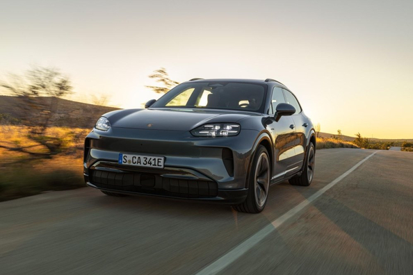 Prezentare Porsche Cayenne Electric 2026: SUV electric cu dinamica exceptionala Fotografie 1