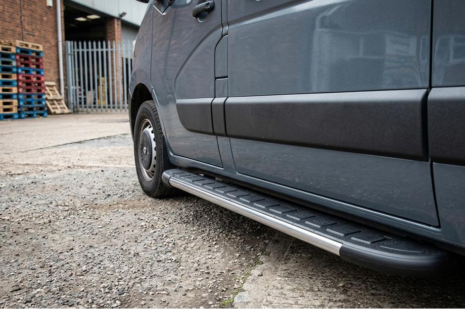 Renault Master 2011-2023 Praguri Laterale Duru (2 buc, Aluminiu) Image