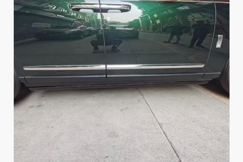 Rolls-Royce Cullinan 2018- Praguri Laterale OEM (2 buc) Image