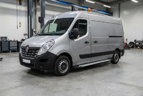 Renault Master 2011-2023 Praguri laterale Allmond Grey (2 buc, aluminiu) foto 1