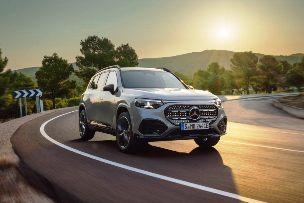 Review Mercedes-Benz GLB 2026: noua generatie a SUV-ului premium