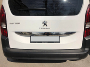 Peugeot Partner/Rifter 2019- Reducere Ornamente Inox deasupra placutei de inmatriculare foto 1