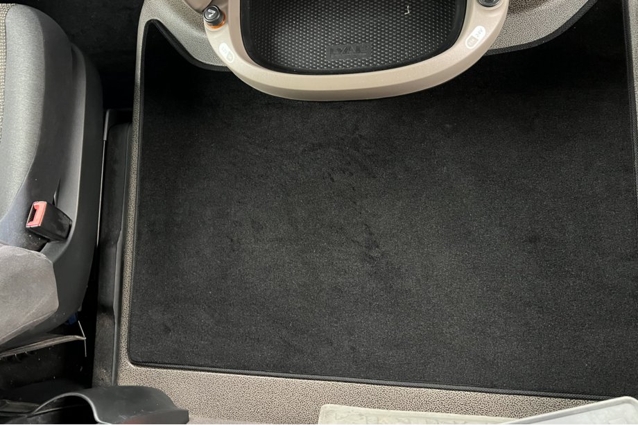 DAF XF105 2005-2013 Covorase textile Deluxe (Negru) Foto 2