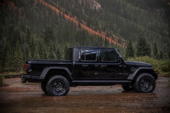 Jeep Gladiator Willys 2024 Review: pickup off-road legendar in stil actualizat Fotografie 3