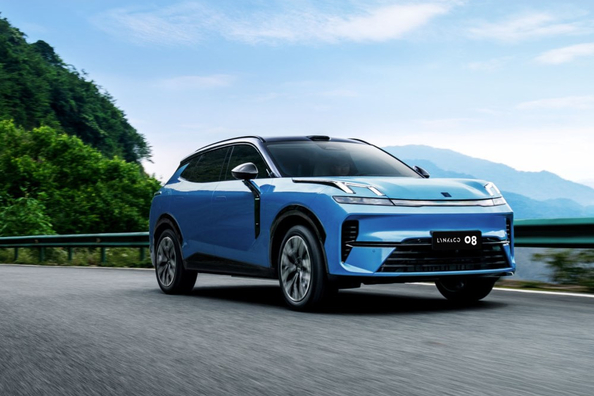 Lynk & Co 08: review al SUV-ului plug-in hybrid premium