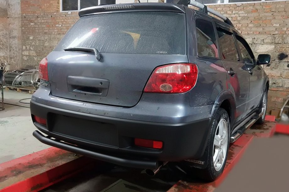Mitsubishi Outlander 2001-2006 Bara spate AK002/2 Negru (Otel inoxidabil) Image