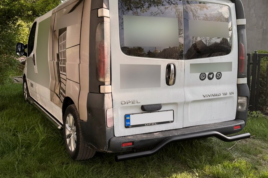 Opel Vivaro 2001–2015 Protectie Spate AK006 Negru (Otel Inoxidabil) Foto 3