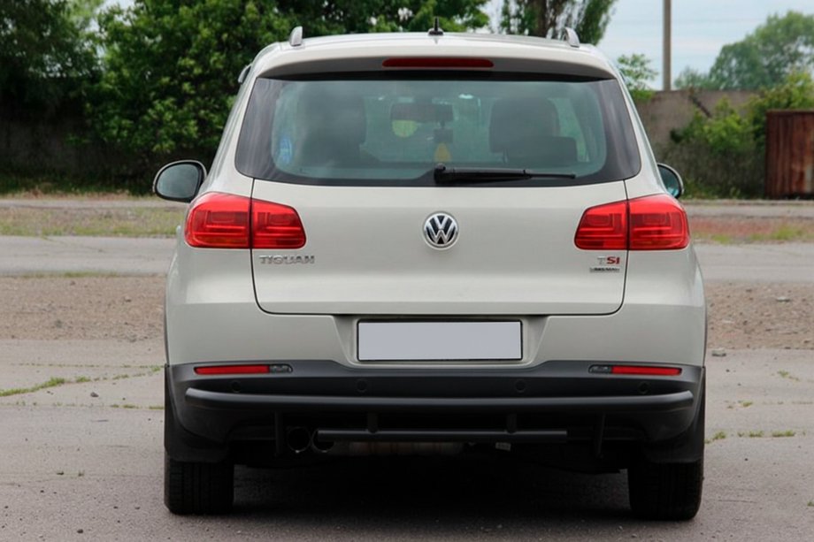 Volkswagen Tiguan 2007-2016 Protectie Spate AK002-2 Negru (Otel Inoxidabil) Foto 4
