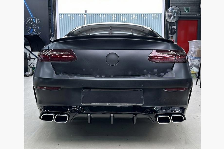 Mercedes E-class coupe C238 2016-2024 Difuzor Spate Black cu Tips Chrome (Design AMG63) Foto 4