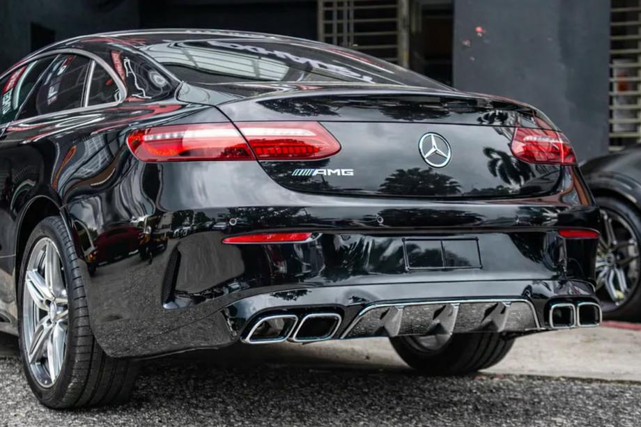 Mercedes E-class coupe C238 2016-2024 Difuzor Spate Black cu Tips Chrome (Design AMG63) Foto 3