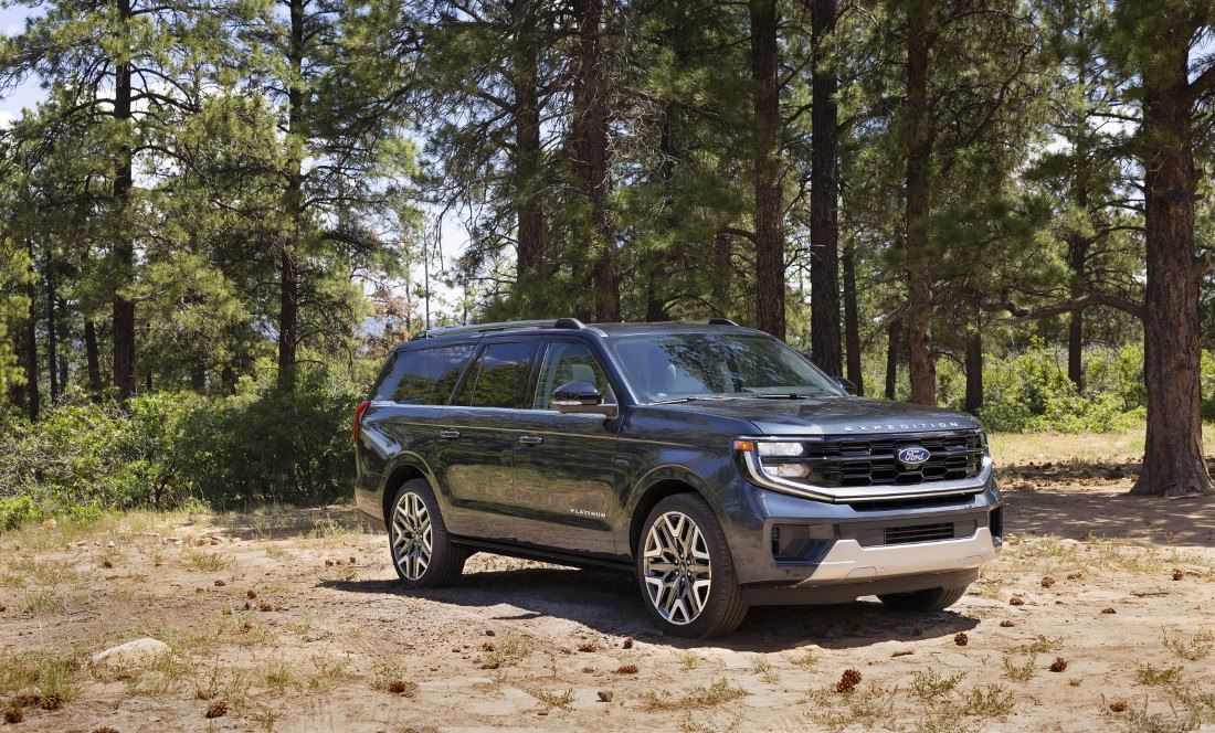 Review Ford Expedition MAX: SUV de mari dimensiuni pentru familie si calatorii lungi