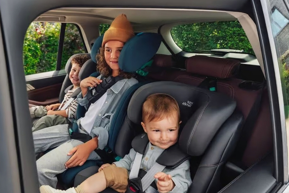 Ce scaun auto sa alegi? Ghid complet pentru parinti responsabili