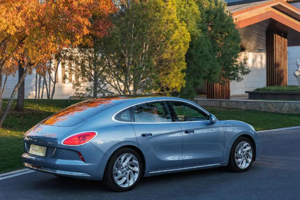 Test: sedan electric stilat Ora Lightning Cat