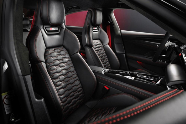 Audi RS e-tron GT 2025 — gran turismo electric de clasa premium Fotografie 6
