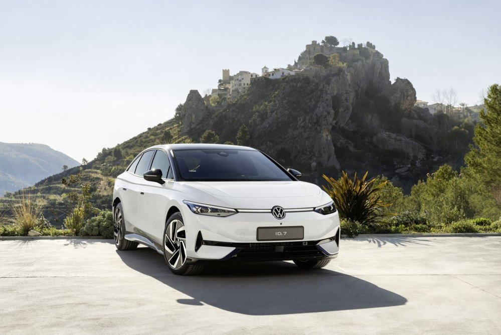 Volkswagen ID.7: fastback electric premium cu autonomie mare