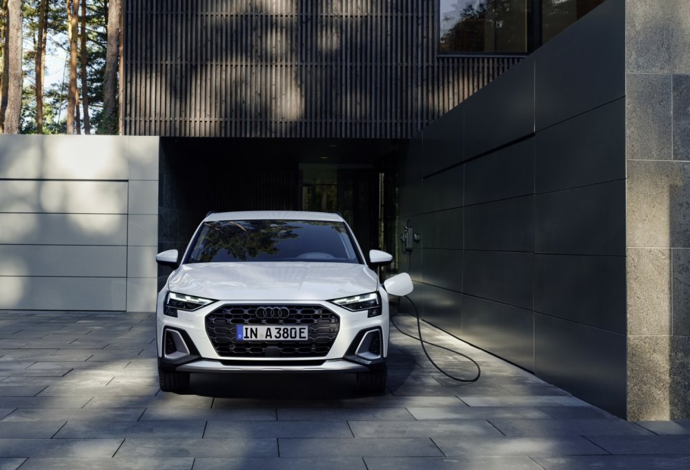 Audi A3 allstreet Plug-in Hybrid: crossover compact eficient