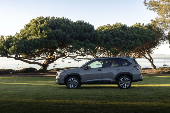 Subaru Forester Hybrid 2025: Review al versiunii hibride a crossoverului Fotografie 3