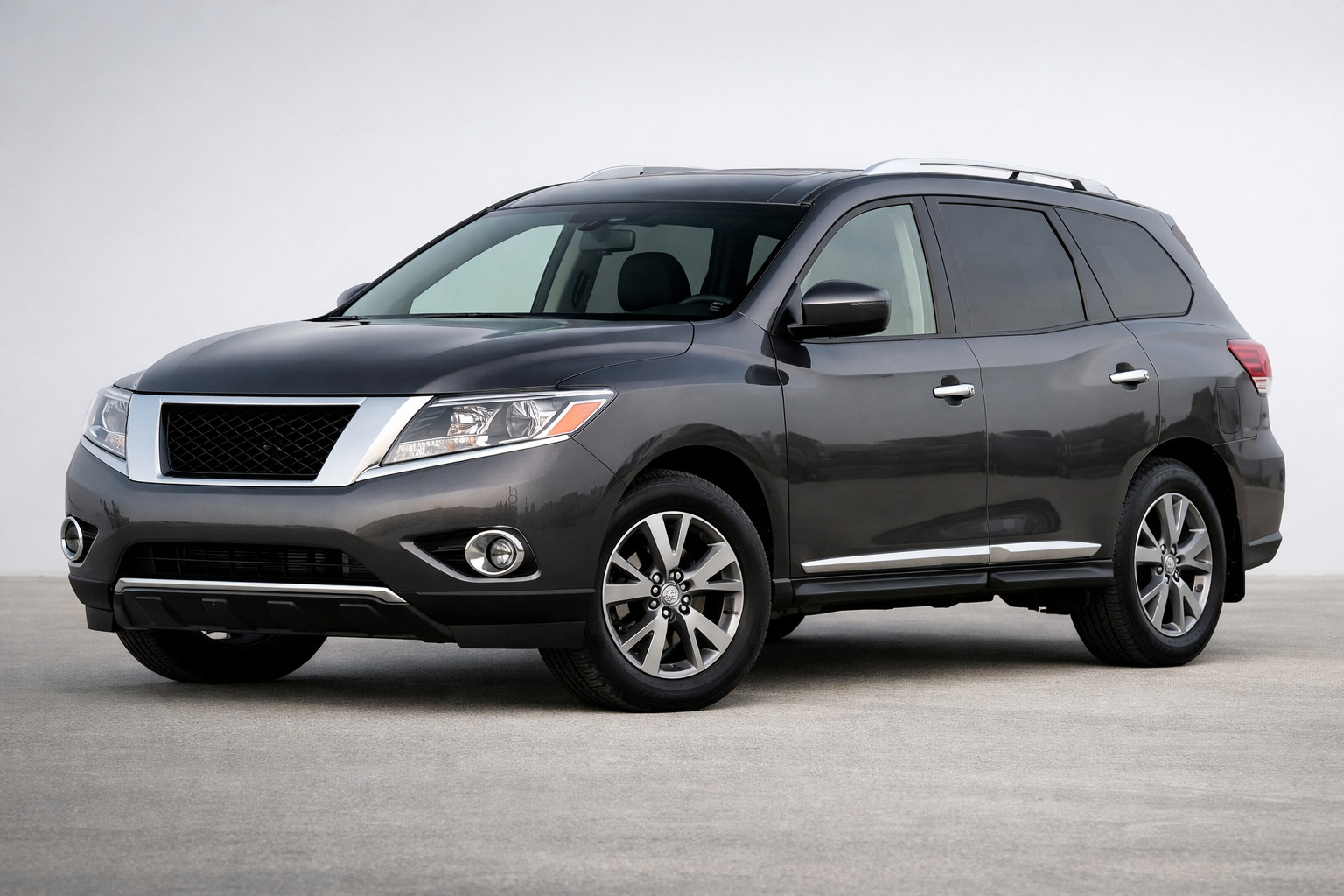 Test Nissan Pathfinder R52 2012–2021: SUV de familie cu spatiu si confort