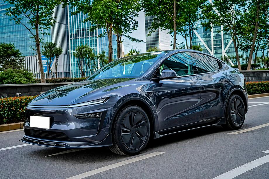 Tesla Model Y 2020- Set body kit Black Warrior (pentru 2025+) Image