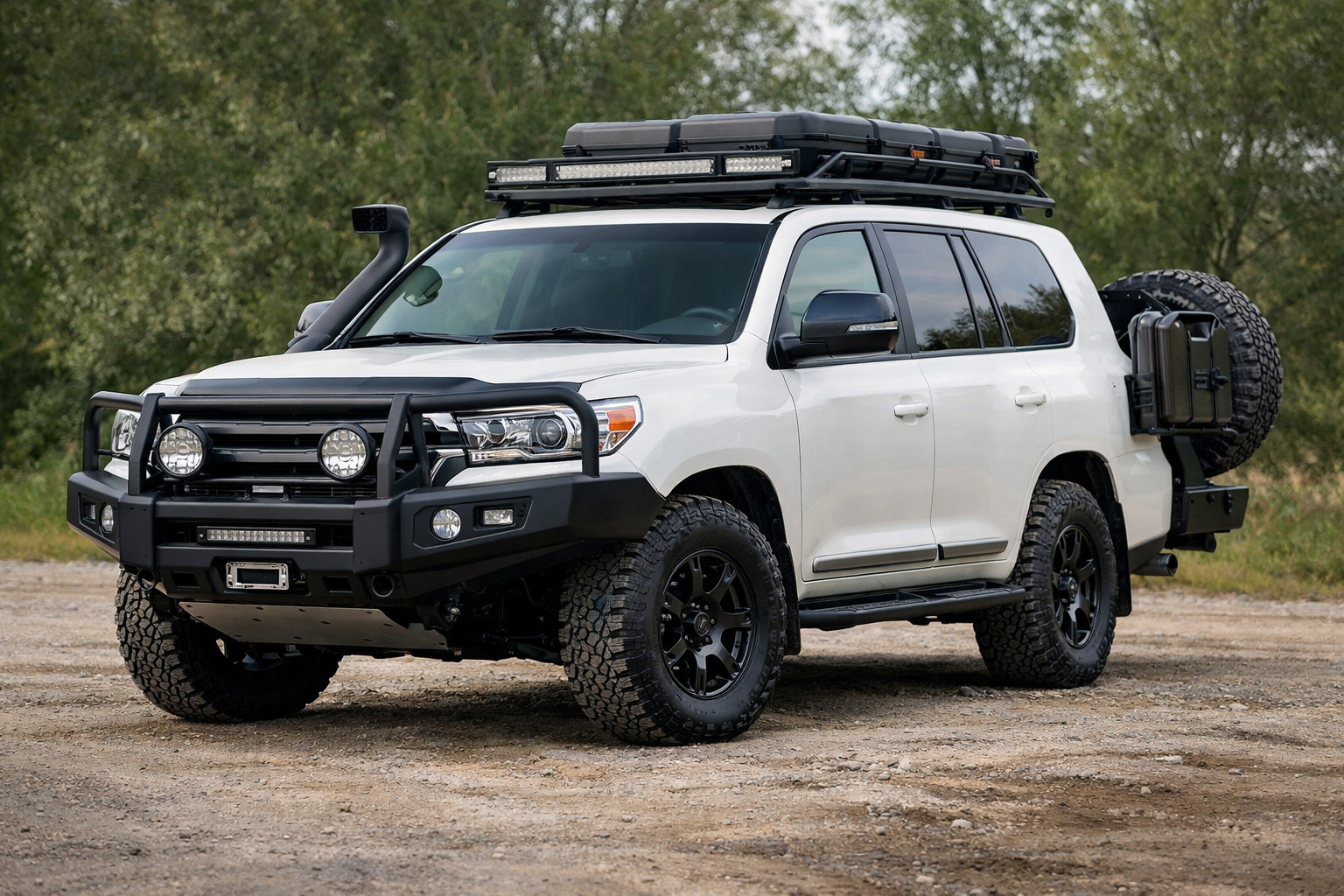 Modificari cu adevarat utile pentru Toyota Land Cruiser 200 na co zi
